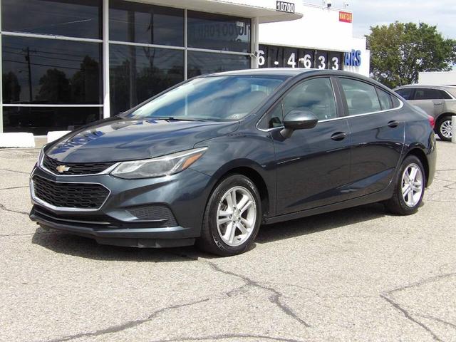 Photo of 2017 Gray Chevrolet Cruze