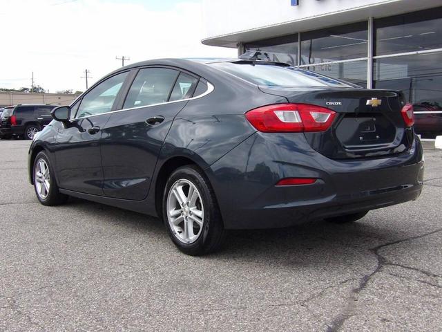 Photo of 2017 Gray Chevrolet Cruze