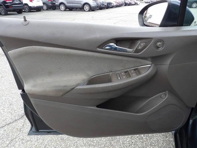 Photo of 2017 Gray Chevrolet Cruze