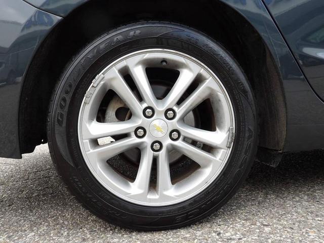 Photo of 2017 Gray Chevrolet Cruze