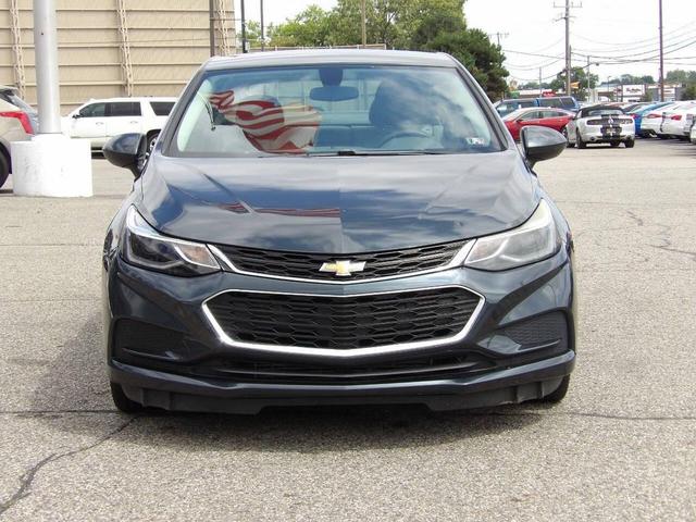 Photo of 2017 Gray Chevrolet Cruze