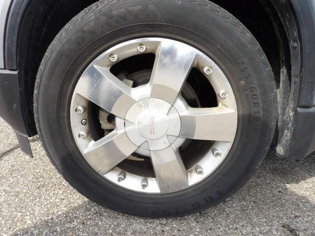 Photo of 2007 Gray GMC Acadia