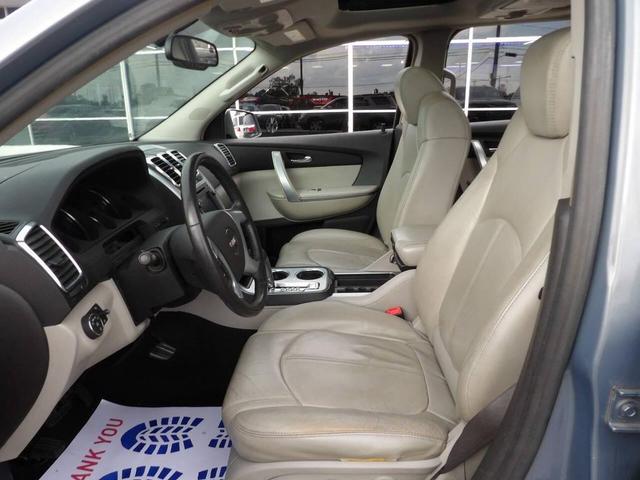 Photo of 2007 Gray GMC Acadia