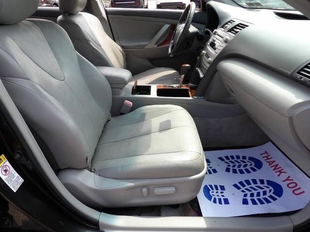 Photo of 2011 Black Toyota Camry