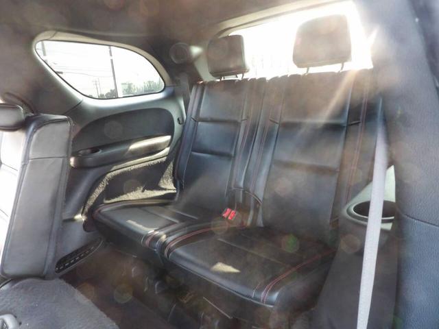 Photo of 2016 Brilliant Black Crystal Pearlcoat Dodge Durango