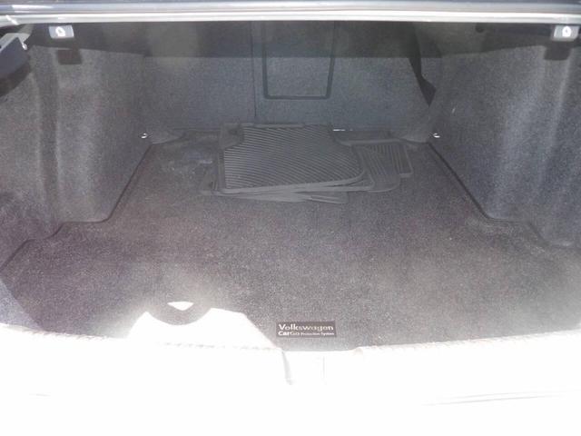 Photo of 2013 Reflex Silver Metallic Volkswagen Jetta
