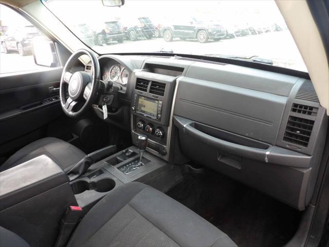 Photo of 2011 Dark Charcoal Pearlcoat Jeep Liberty