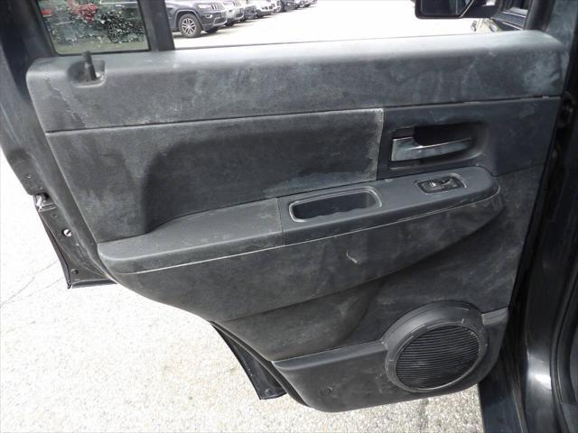 Photo of 2011 Dark Charcoal Pearlcoat Jeep Liberty