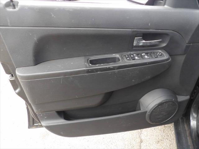 Photo of 2011 Dark Charcoal Pearlcoat Jeep Liberty