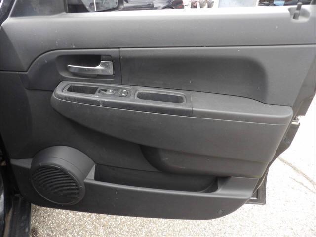 Photo of 2011 Dark Charcoal Pearlcoat Jeep Liberty
