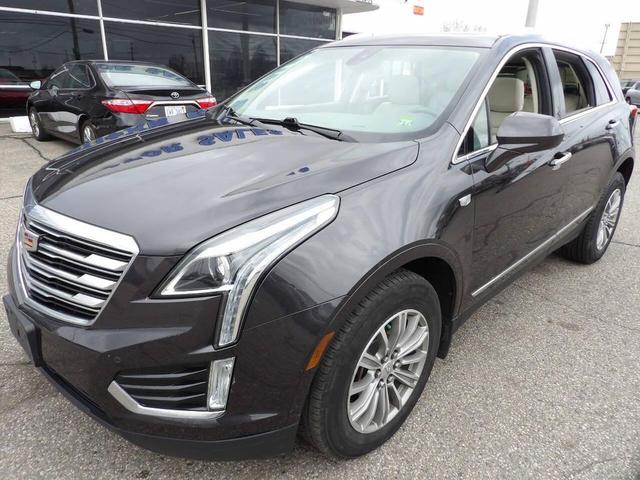 Photo of 2017 Gray Cadillac XT5