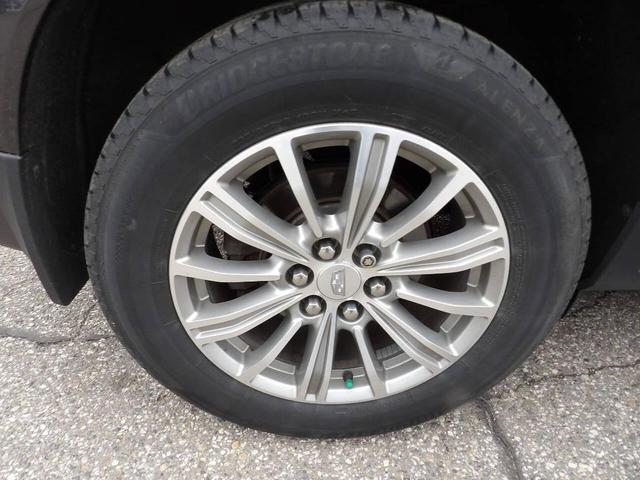 Photo of 2017 Gray Cadillac XT5
