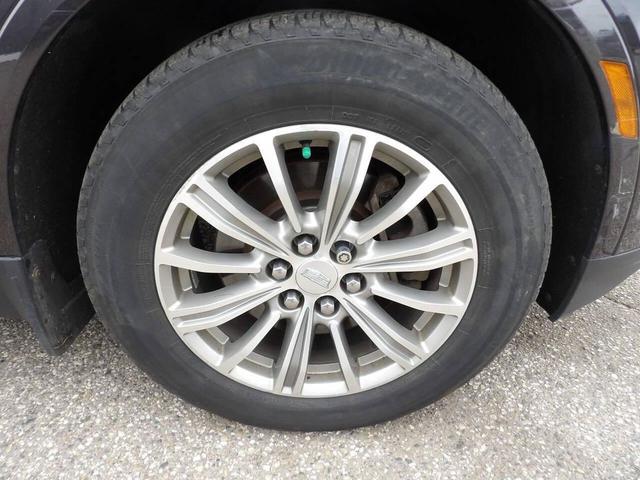 Photo of 2017 Gray Cadillac XT5