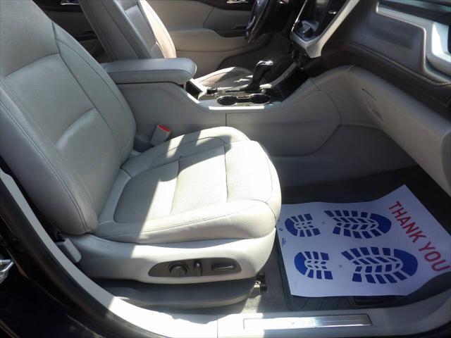 Photo of 2017 Blue GMC Acadia