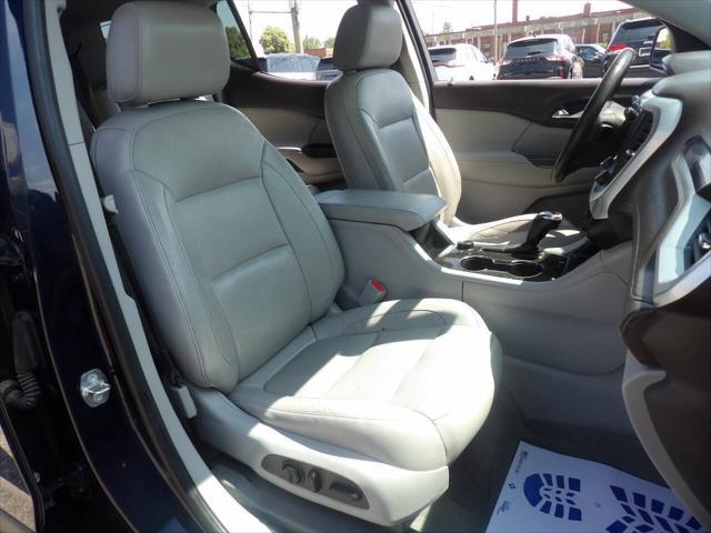 Photo of 2017 Blue GMC Acadia