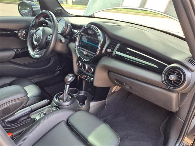 Photo of 2019 Midnight Black Metallic MINI Hardtop