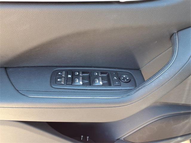 Photo of 2023 Bianco Maserati Levante