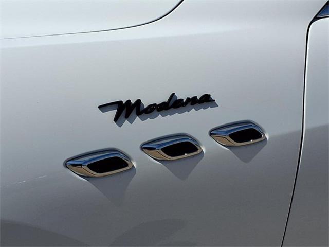 Photo of 2023 Bianco Maserati Levante