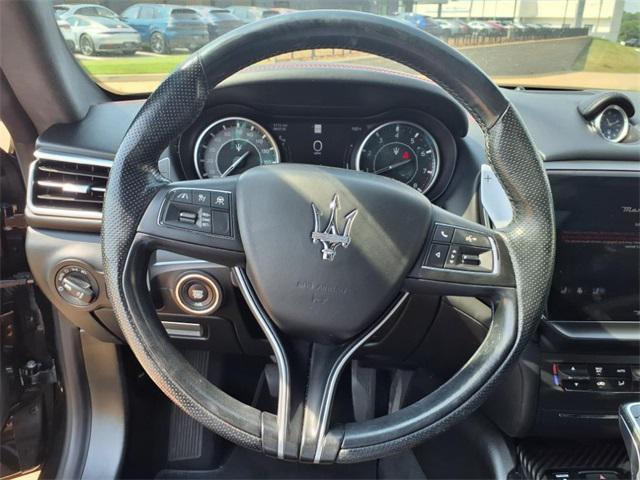 Photo of 2022 Nero Ribelle Metallic Maserati Ghibli