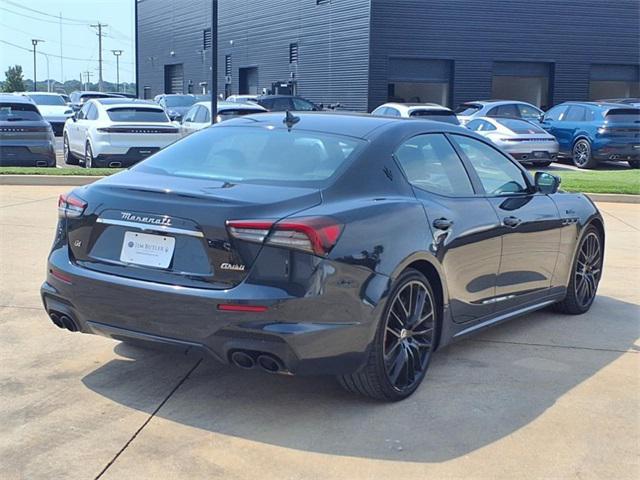 Photo of 2022 Nero Ribelle Metallic Maserati Ghibli