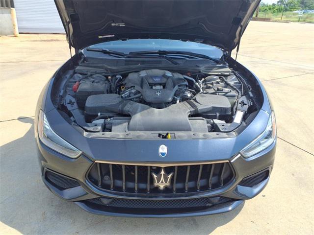 Photo of 2022 Nero Ribelle Metallic Maserati Ghibli