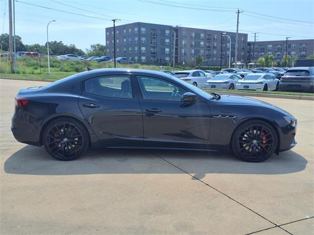 Photo of 2022 Nero Ribelle Metallic Maserati Ghibli