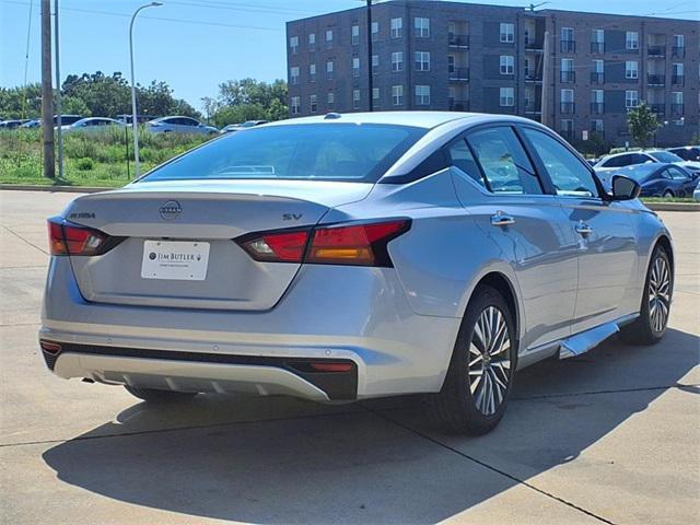 Photo of 2024 Brilliant Silver Metallic Nissan Altima