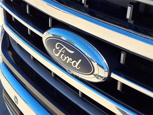 Photo of 2022 Black Metallic Ford F-150