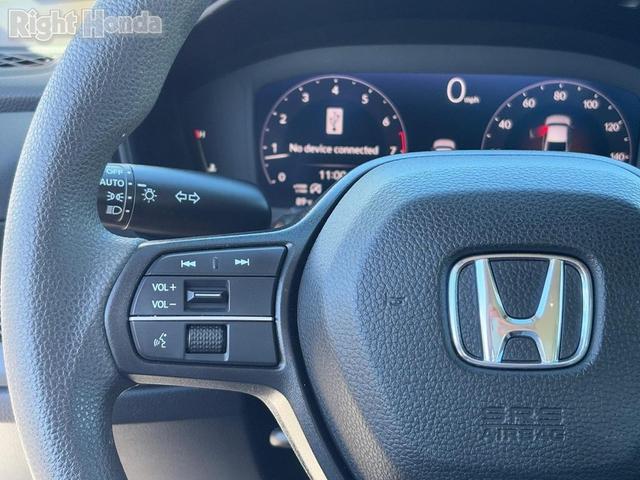 Photo of 2023 Platinum White Pearl Honda Accord