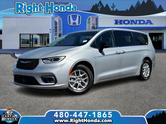 2024 Chrysler Pacifica