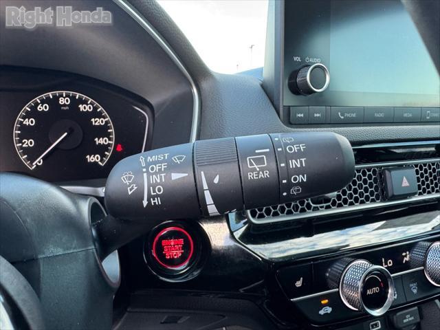 Photo of 2022 Platinum White Pearl Honda Civic