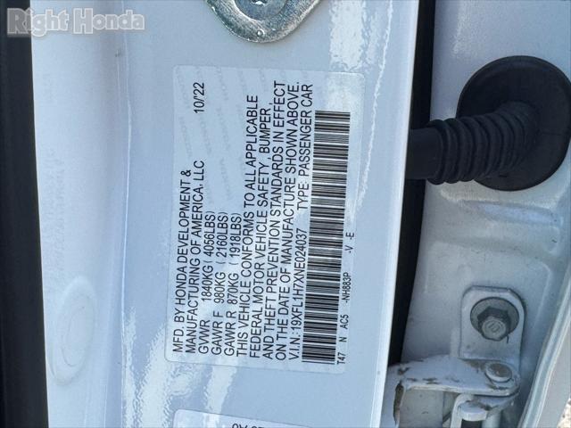 Photo of 2022 Platinum White Pearl Honda Civic