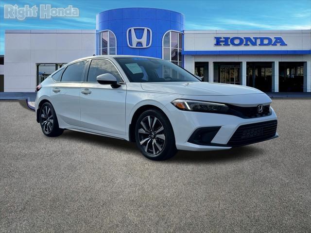 Photo of 2022 Platinum White Pearl Honda Civic