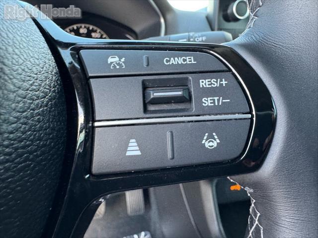 Photo of 2022 Platinum White Pearl Honda Civic