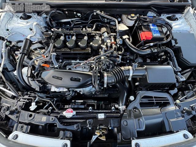 Photo of 2022 Platinum White Pearl Honda Civic