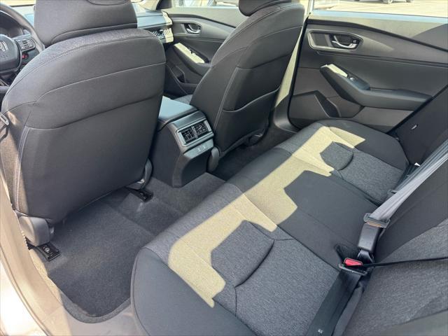 Photo of 2025 Solar Silver Metallic Honda Accord