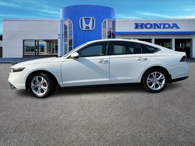 Photo of 2025 Platinum White Pearl Honda Accord