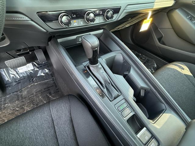 Photo of 2025 Platinum White Pearl Honda Accord