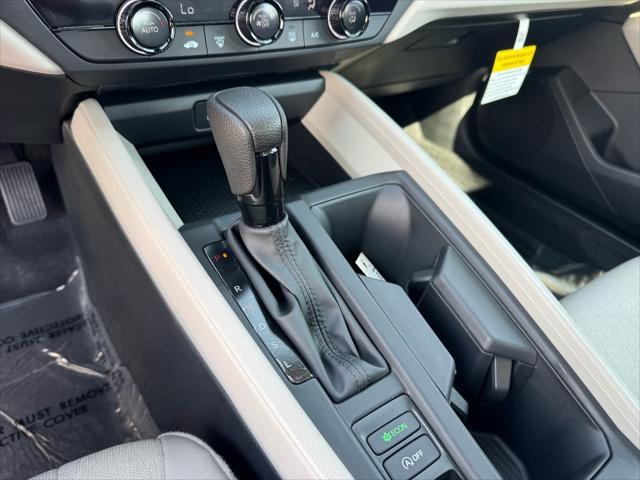 Photo of 2025 Platinum White Pearl Honda Accord