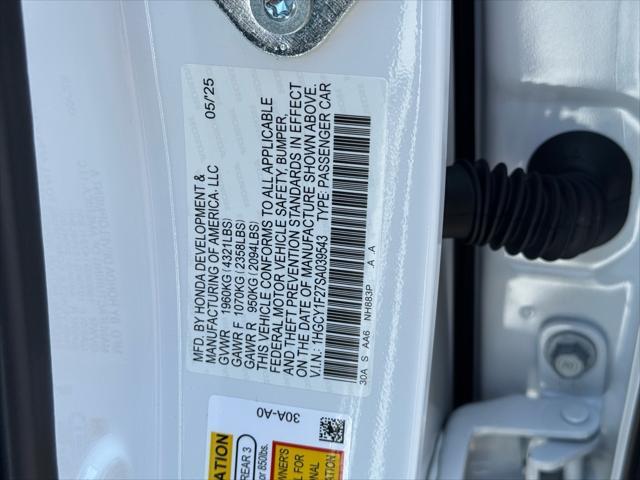 Photo of 2025 Platinum White Pearl Honda Accord