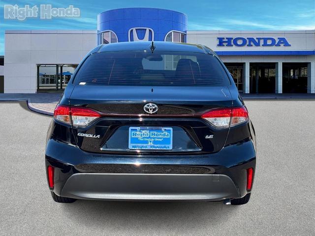 Photo of 2024 Midnight Black Metallic Toyota Corolla