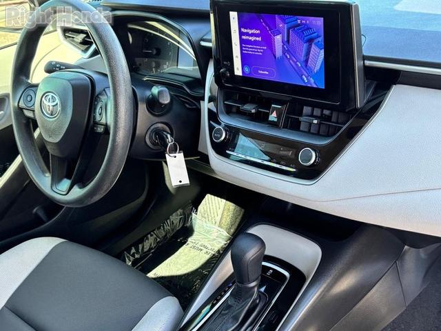 Photo of 2024 Midnight Black Metallic Toyota Corolla