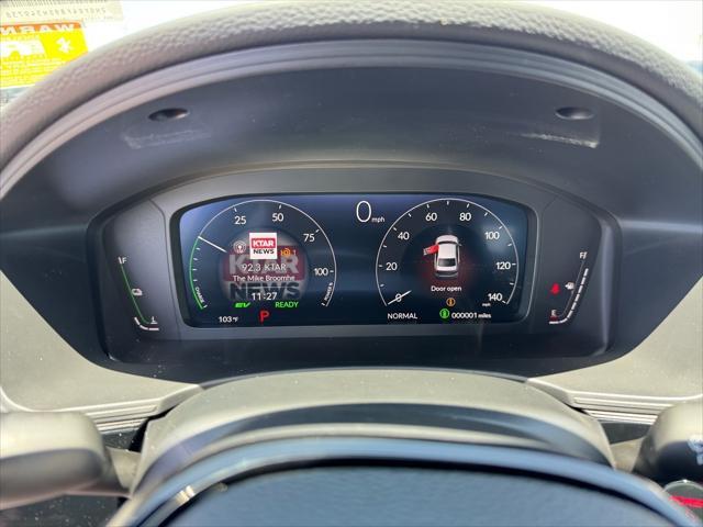 Photo of 2025 Solar Silver Metallic Honda Civic Hybrid