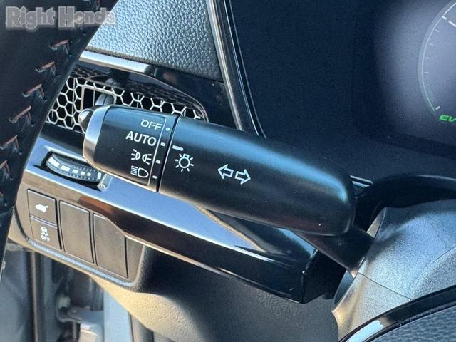 Photo of 2023 Urban Gray Pearl Honda CR-V Hybrid