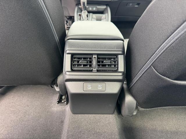 Photo of 2025 Platinum White Pearl Honda Accord