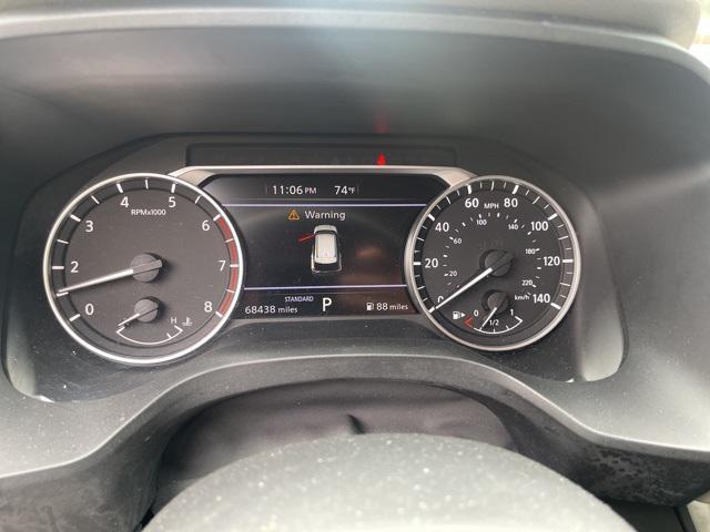 Photo of 2021 Pearl White Tricoat Nissan Rogue
