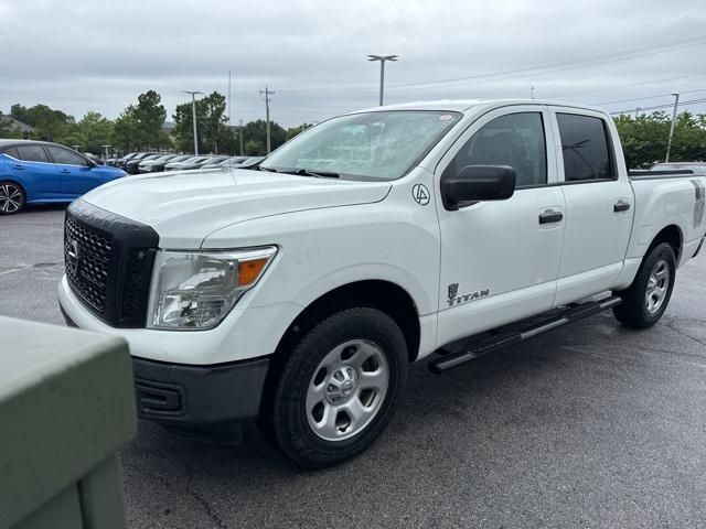 2017 Nissan Titan
