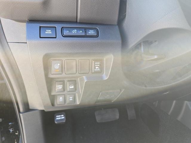 Photo of 2025 Super Black Nissan Frontier