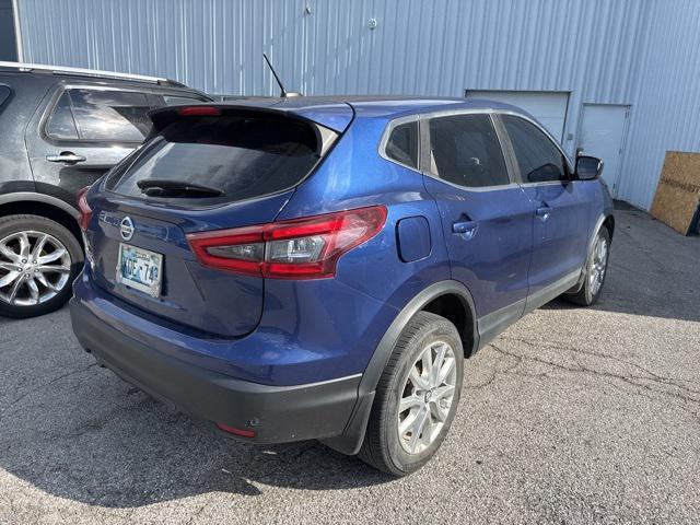 Photo of 2020 Caspian Blue Metallic Nissan Rogue Sport