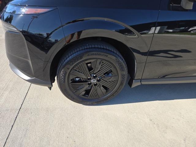 Photo of 2025 Super Black Nissan Murano